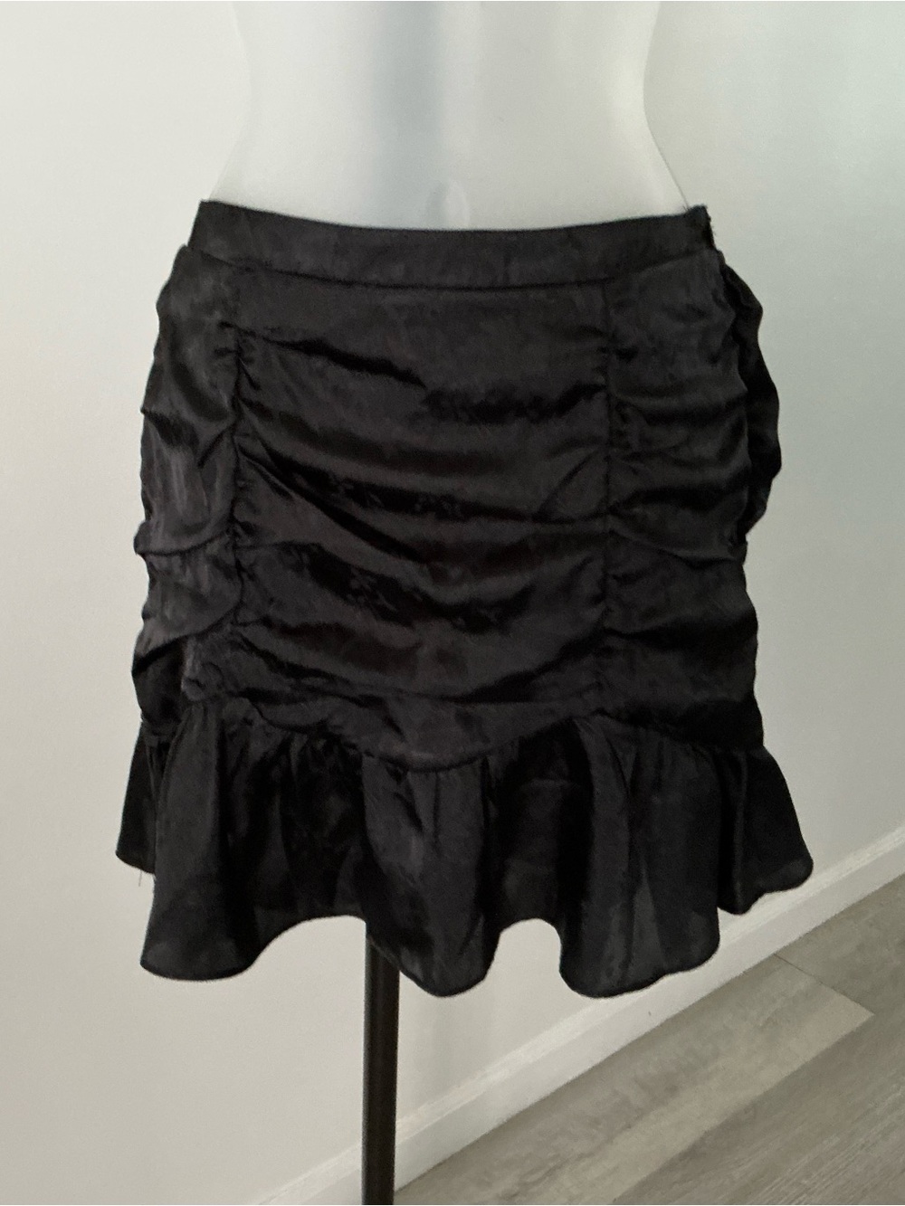Wild Fable Youth  Size S Black Satin Ruched Mini Skirt Floral Jacquard